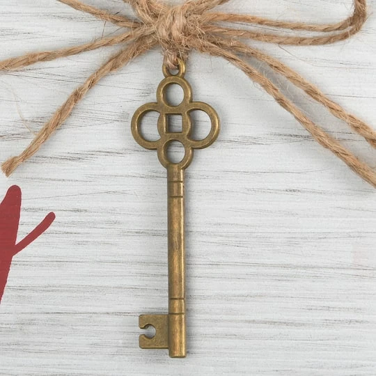 16" Santa’s Key Tabletop Sign 6 16" Santa’s Key Tabletop Sign - Image 4