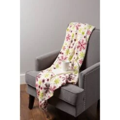 DII® Holiday 2-Pack Snowflake Plush Fleece Blanket -Michaels Shop D662962S 5